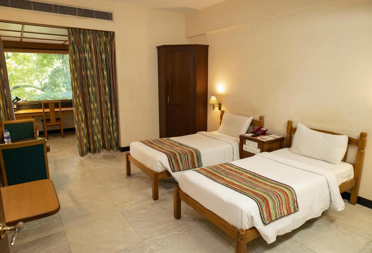 Bell Hotel Sivakāsi Esterno foto